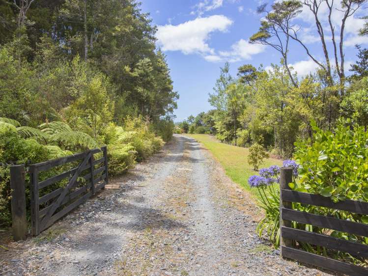 773 Leigh Road Whangateau_19