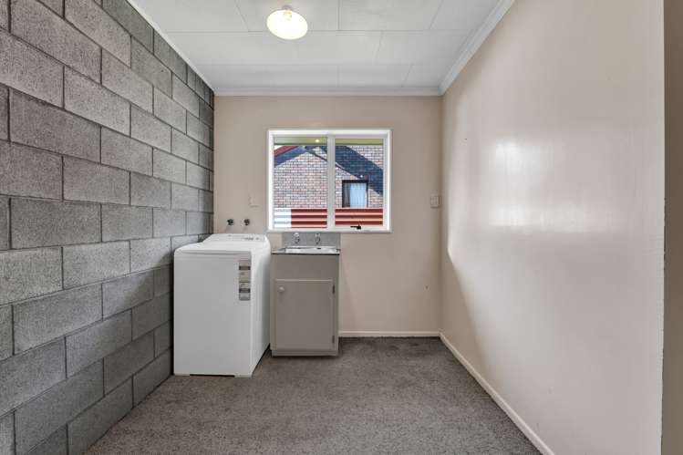 8b South Road Manaia_21