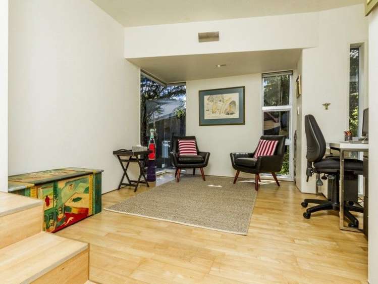 33 Rosecamp Road Beach Haven_18