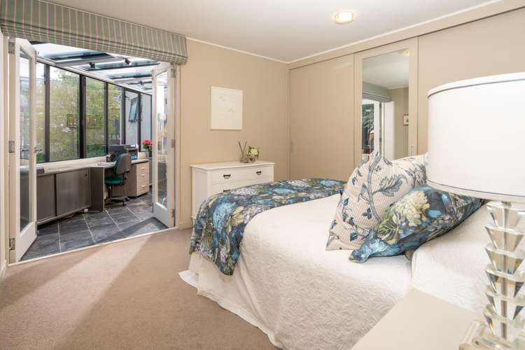 13/32 Hobson Street Thorndon_11