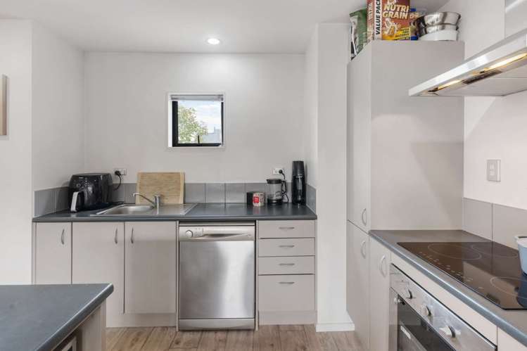 6/63 Brockworth Place Riccarton_3