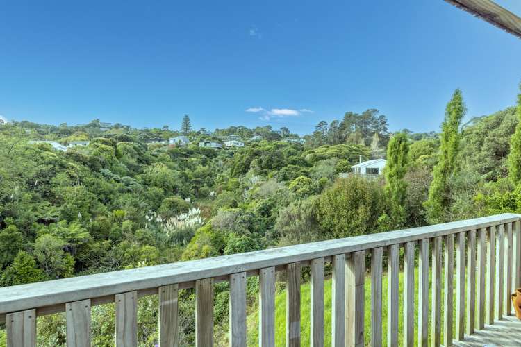 33c Ocean Road Surfdale_12