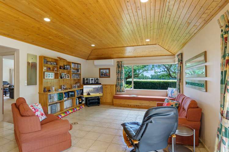 423 Otaki Gorge Road Te Horo_13