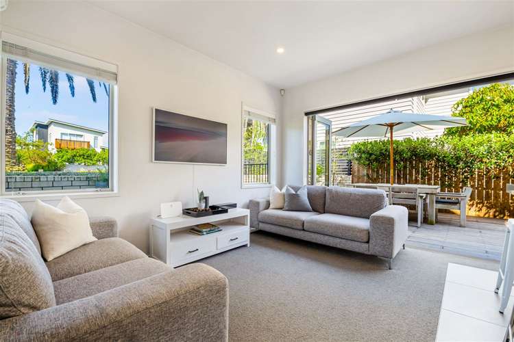 2 Toheroa Street Hobsonville_5