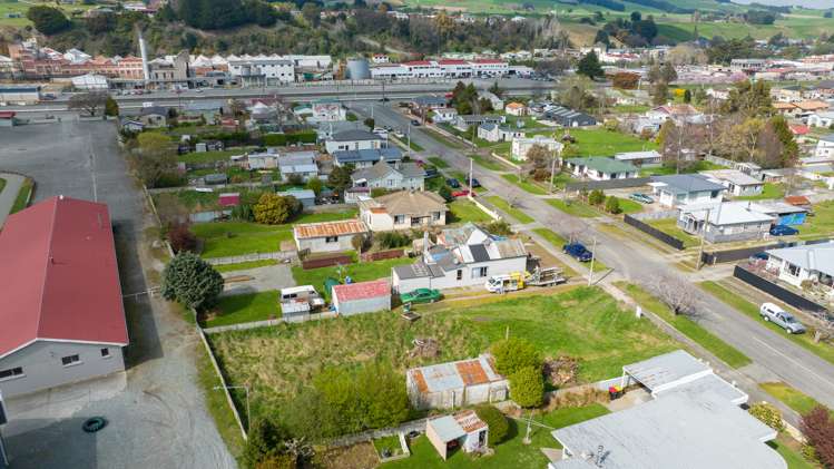 16 Bangor Street Mataura_11