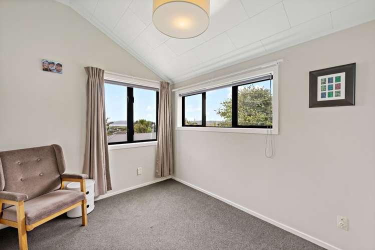 2/15 Steen Place Mangere Bridge_7