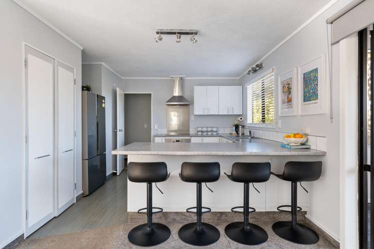 43A Thatcher Crescent_0