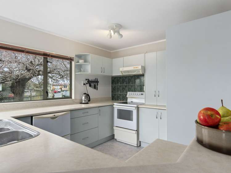 15a Sinclair Street Greerton_6