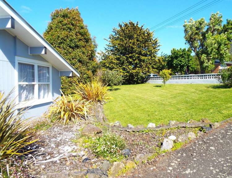 69 Lisa Crescent Mangakakahi_9