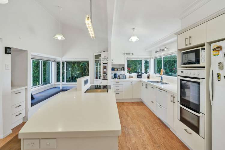 915 Harding Road Camberley_3