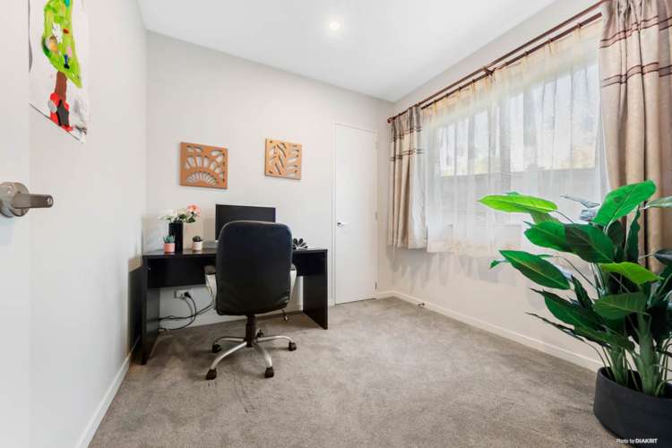 19 Tims Crescent Flat Bush_6