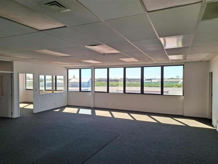 501 Brougham Street Waltham_4