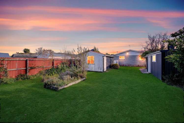 18A Coopers Road Dallington_22