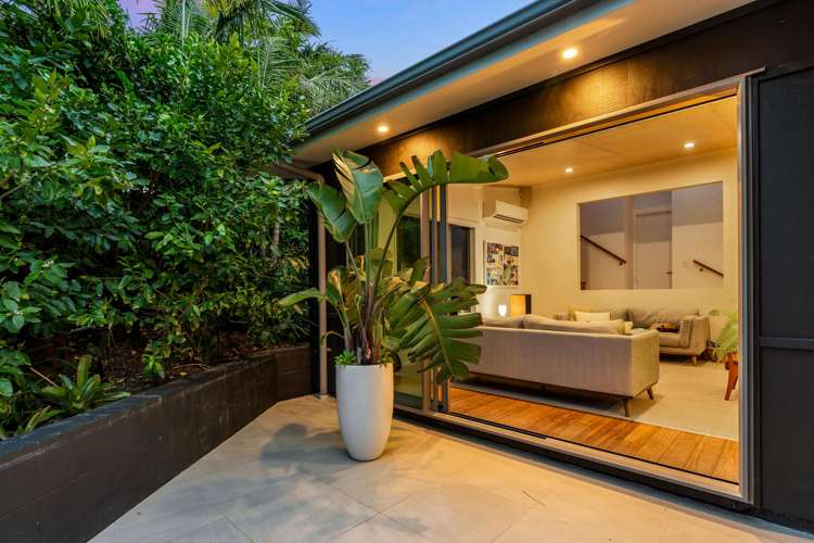 9 Andre Rise Stanmore Bay_11