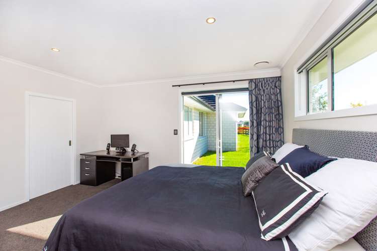 33 Baxter Michael Crescent Cambridge_11