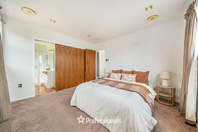 3 Lone Tree Grove Kelson_12