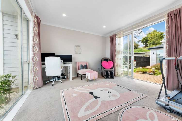 4 Tararua Street Massey_6