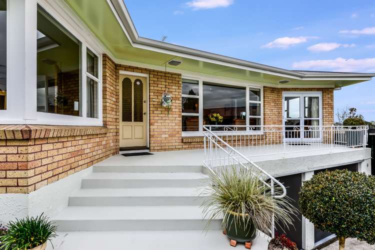 765 River Road Chartwell_7