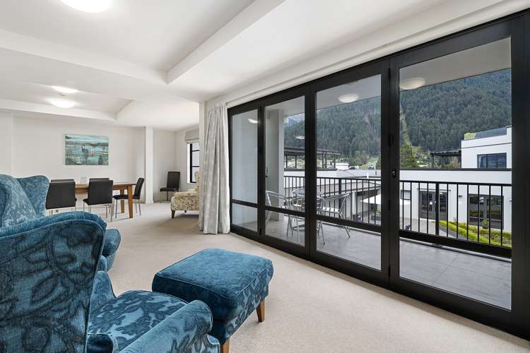 402/1 Beetham Street Queenstown_6