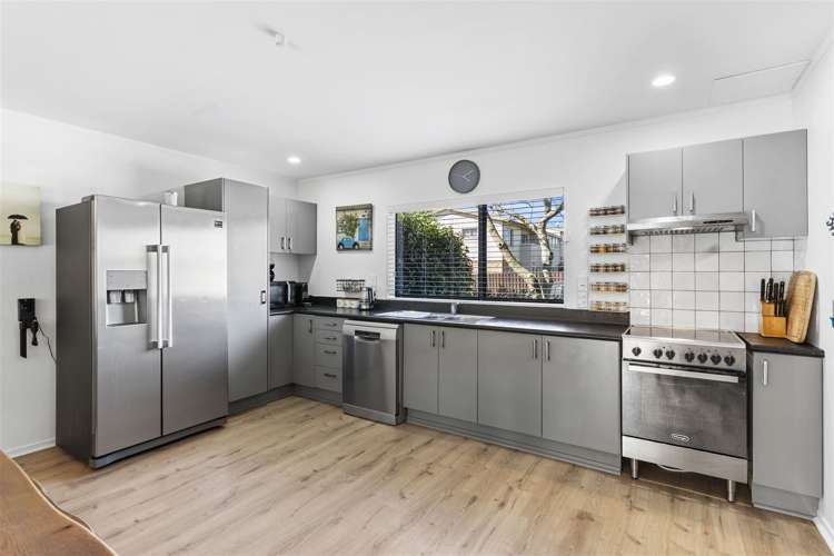 4 Kora Avenue Ranui_3