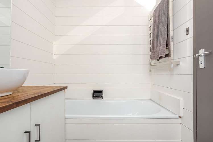 51 Guy Street Dannevirke_18