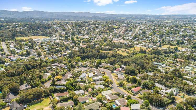 4 Onedin Place Titirangi_24