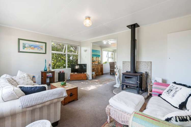 6 Karaka Street Helensville_13