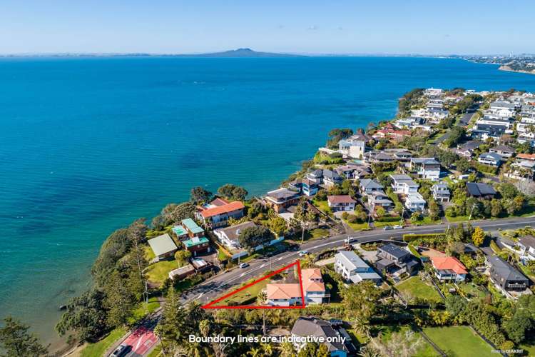 2/918 Beach Road Waiake_11