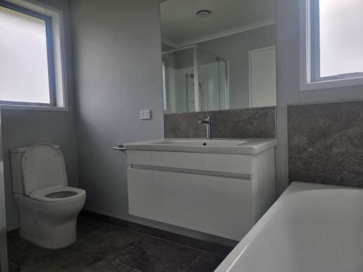 2 Karearea Avenue 1128_6