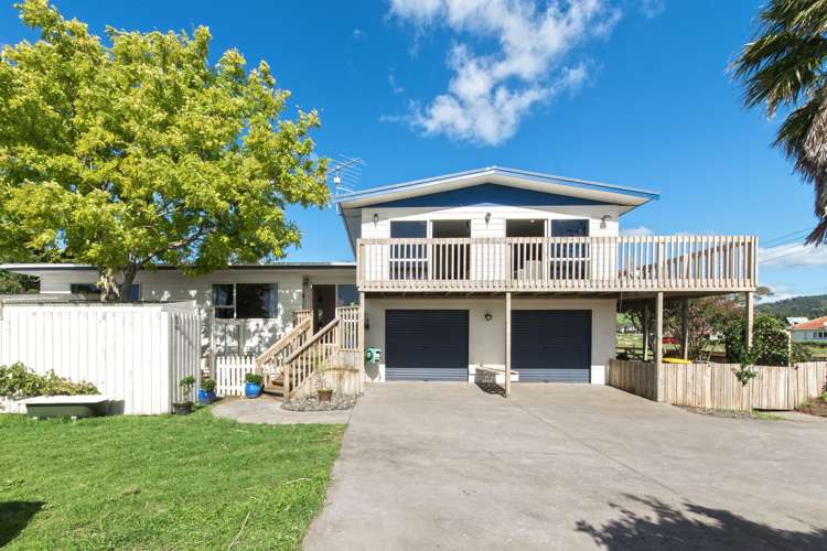 21 Kawakawa Bay Coast Road Kawakawa Bay_26