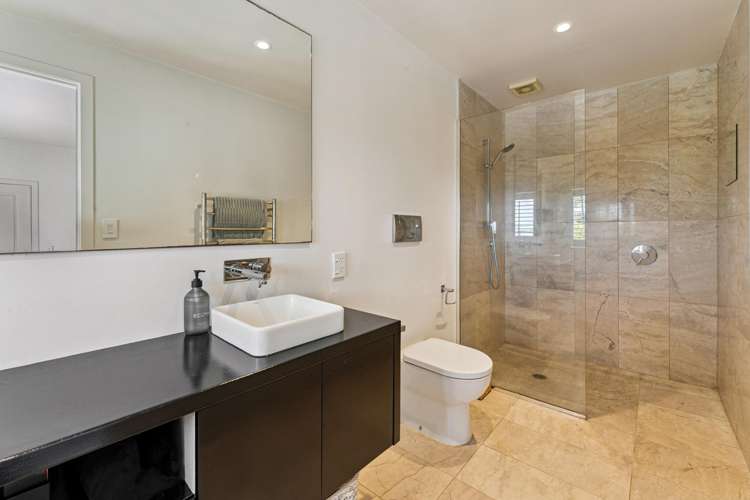 8 Alfred Street Northcote Point_19