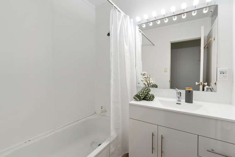 277 Darlington Road Miramar_11