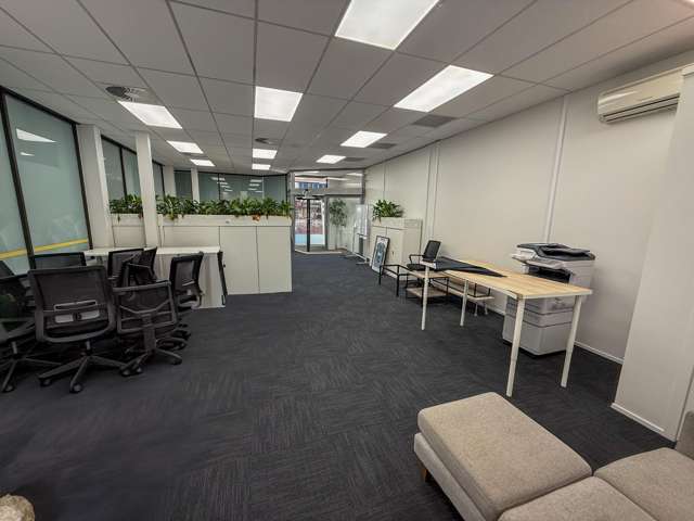 Shop 4, 110 Devonport Road Tauranga_3