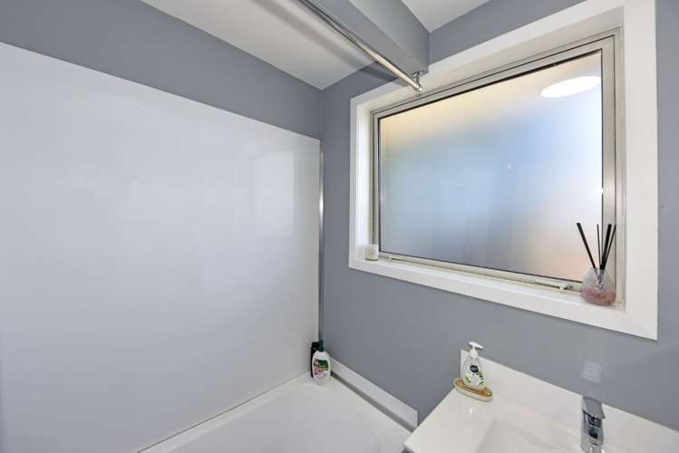 78 Amyes Road Hornby_13