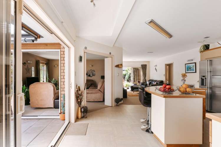 23 White Horse Drive_5