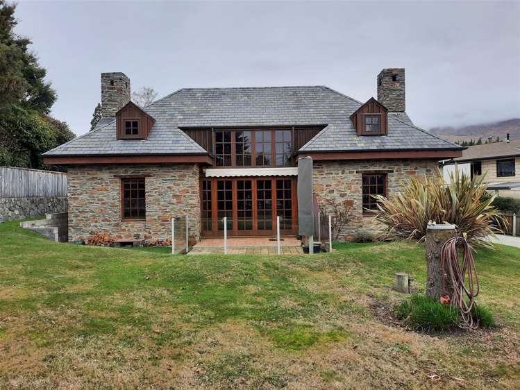 47 Aubrey Road Wanaka_1