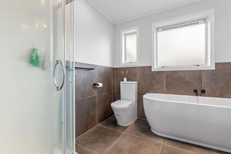 21 Tennyson Drive Owhata_7