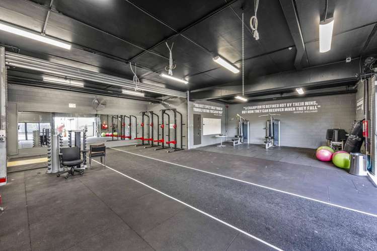 12-16 Gordon Road Otahuhu_11