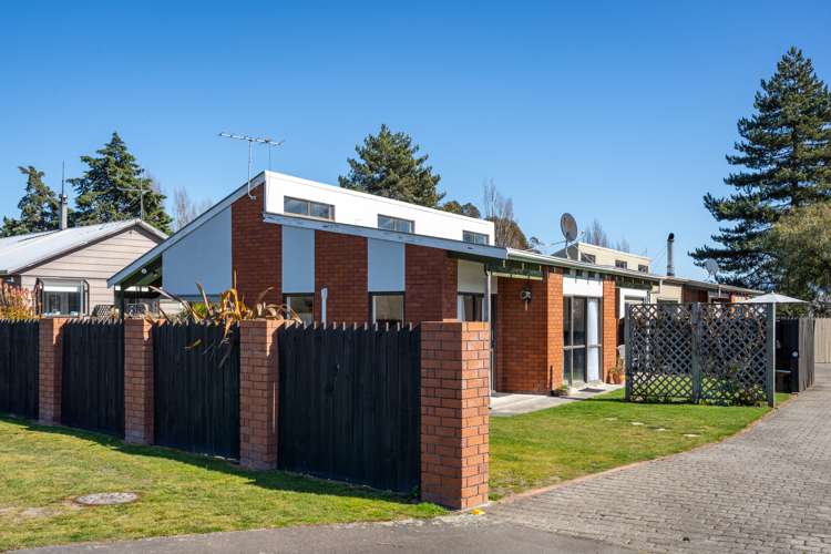 1/40 Burleigh Road Redwoodtown_10