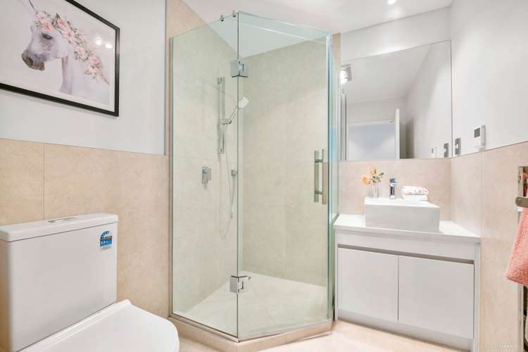 50 Bordeaux Parade Te Atatu South_16