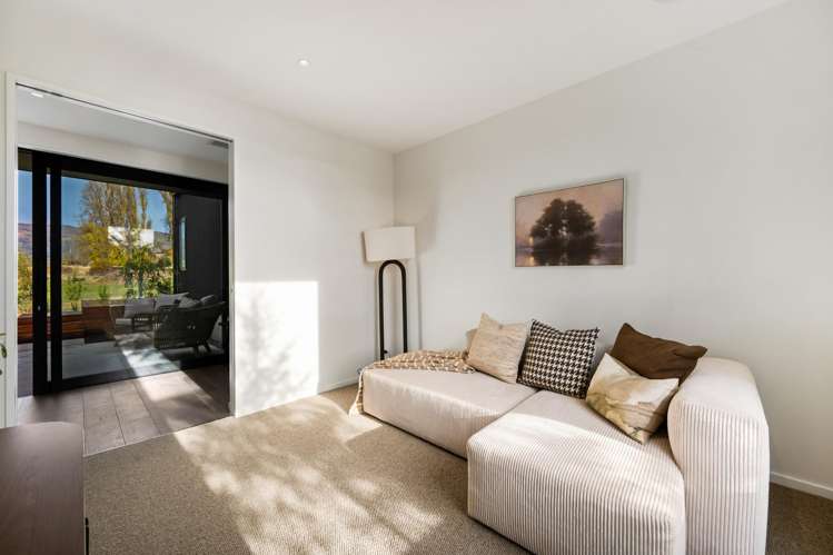 1 Glenbrae Crescent Wanaka_13