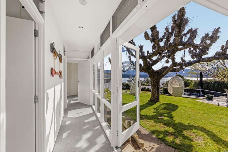 12 Andersons Road Charteris Bay_13