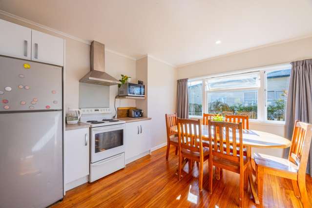 68 Racecourse Road Waipukurau and Surrounds_2