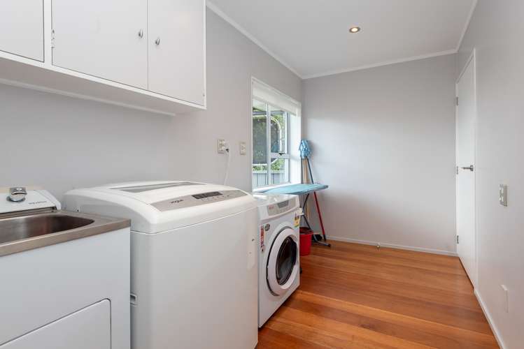 1/130 Cook Street Cockle Bay_12