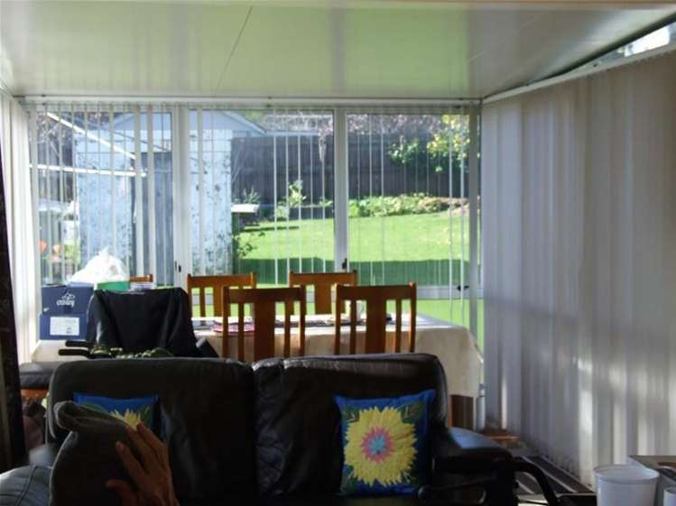 34 Holland Avenue Point England_5