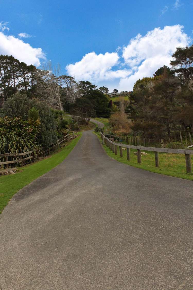 90 Taiapa Road Muriwai_23