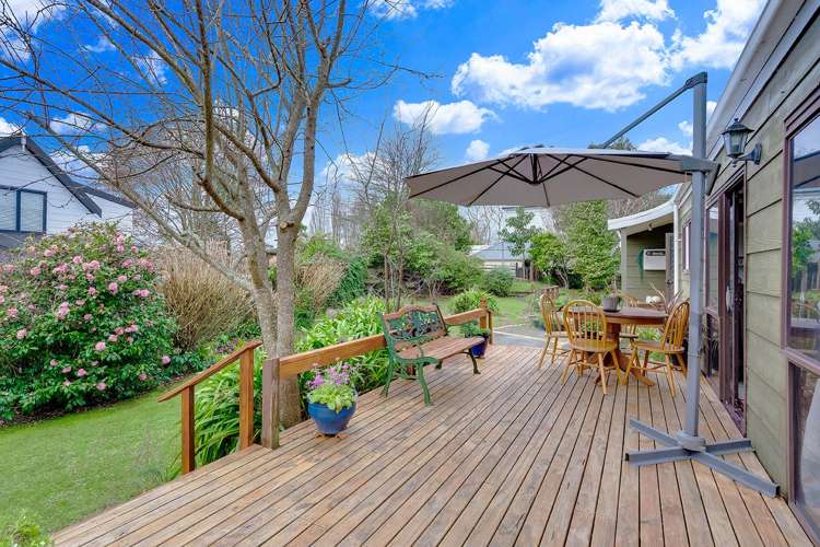 2 Marlowe Drive Leamington_17