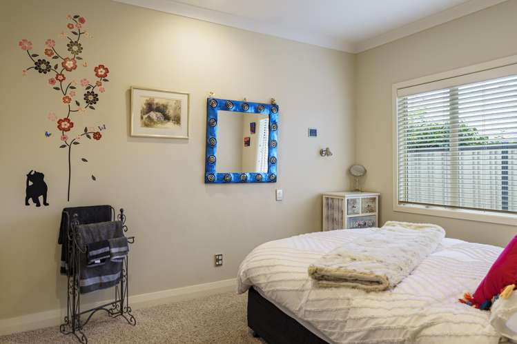 33 Pinotage Drive Greenmeadows_11
