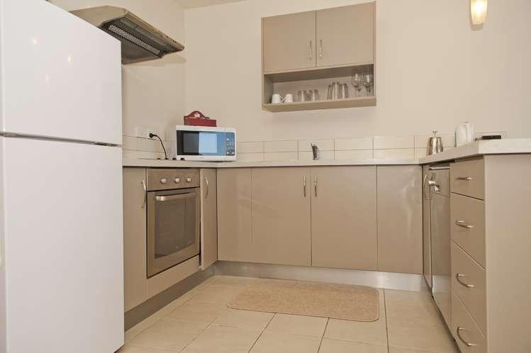 1/18 Eyre Street Whitianga_5