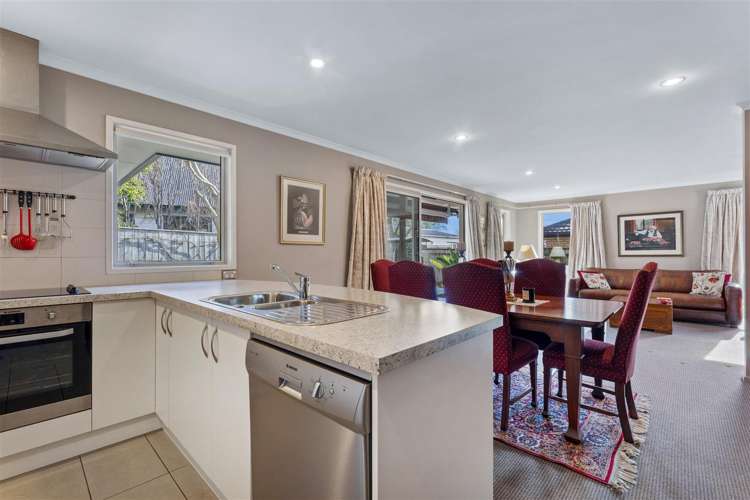 6 Harriet Court Richmond_10